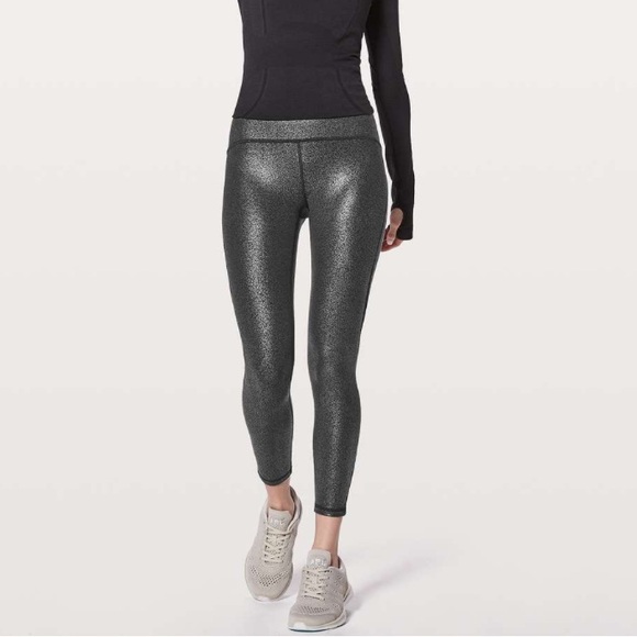 Lululemon Train Times 7/8 Pant *25"
Luminosity Foil Print Black Silver / Black - Picture 9 of 12